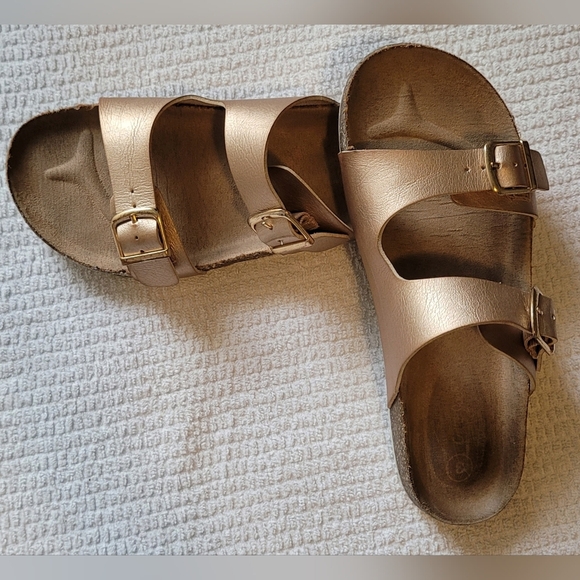 Gold Buckle Strap Sandals - Picture 5 of 6